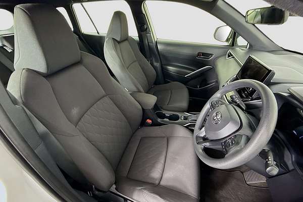 2024 Toyota Corolla Cross GX MXGH10R