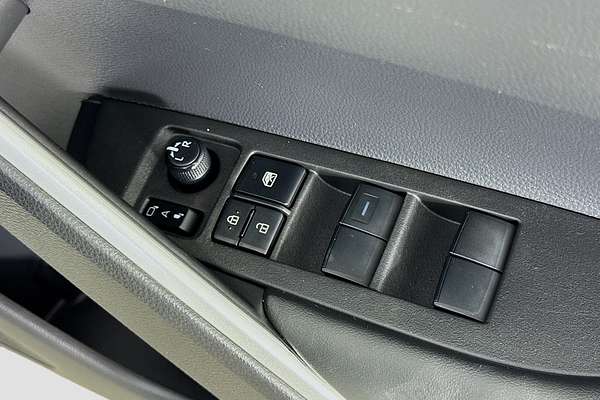 2024 Toyota Corolla Cross GX MXGH10R