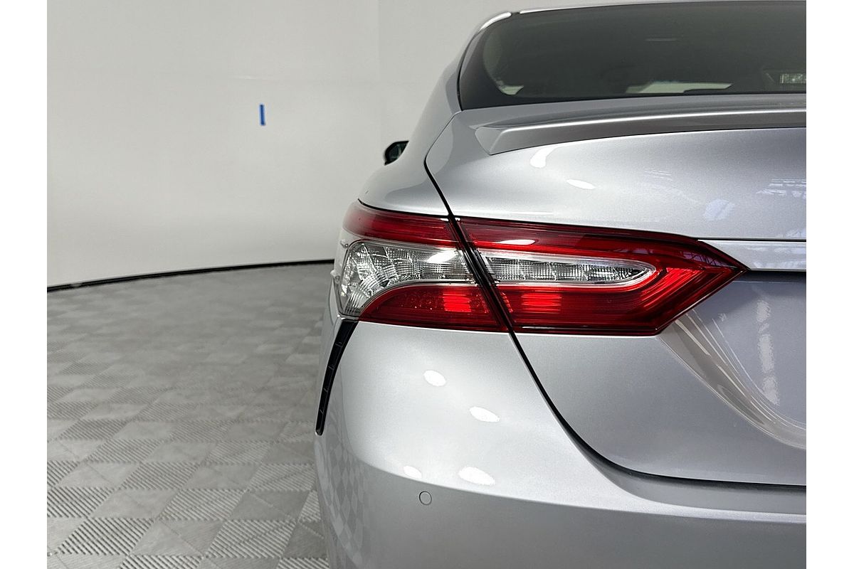 2019 Toyota Camry SX GSV70R