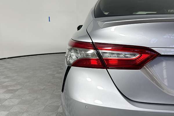 2019 Toyota Camry SX GSV70R