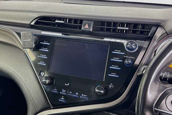 2019 Toyota Camry SX GSV70R