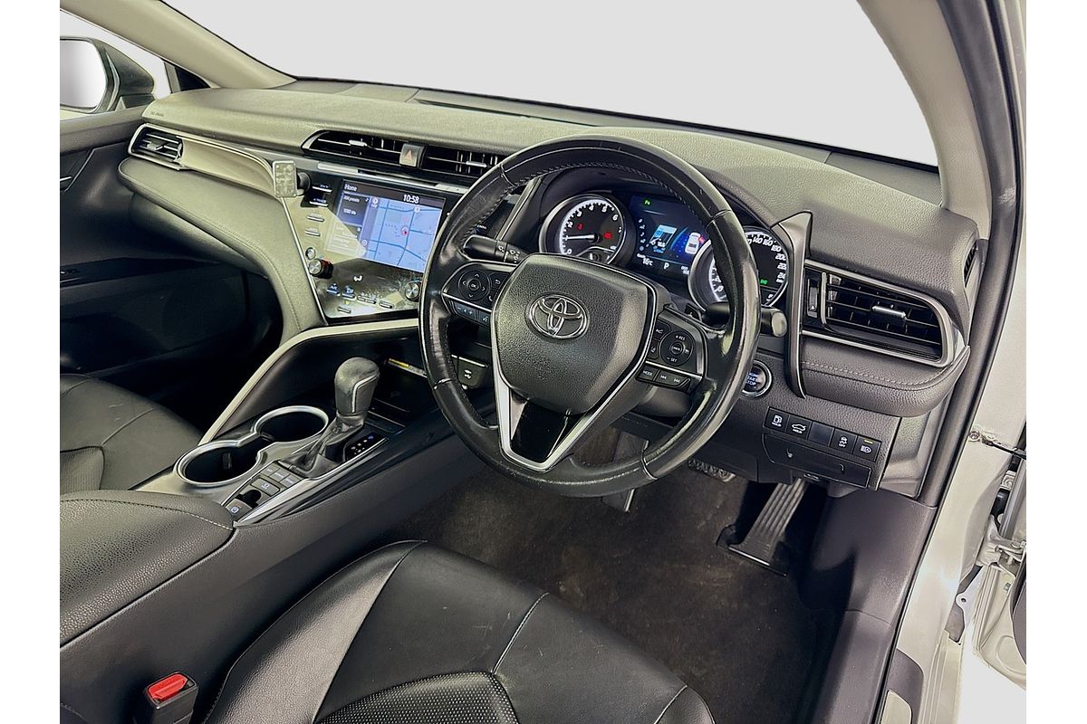 2019 Toyota Camry SX GSV70R