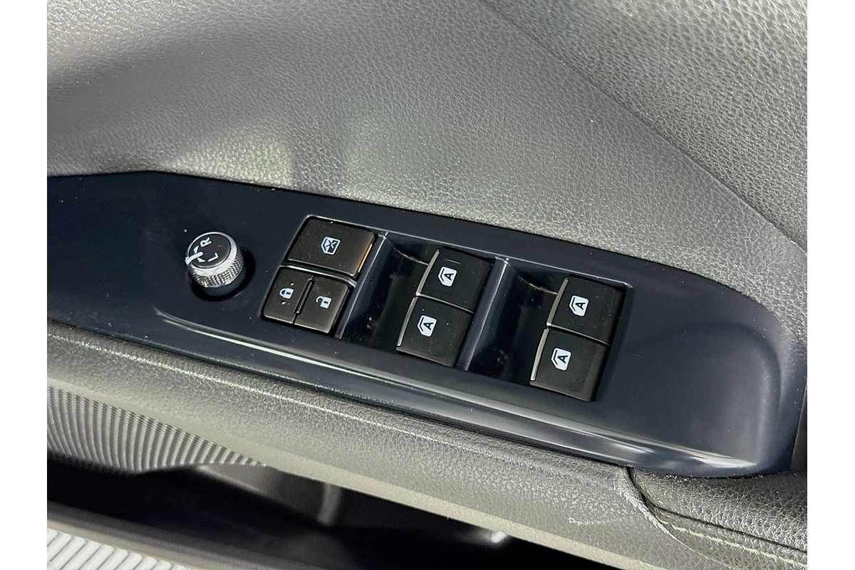 2019 Toyota Camry SX GSV70R