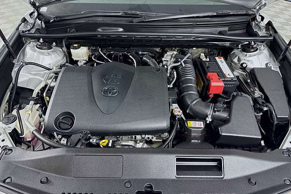 2019 Toyota Camry SX GSV70R