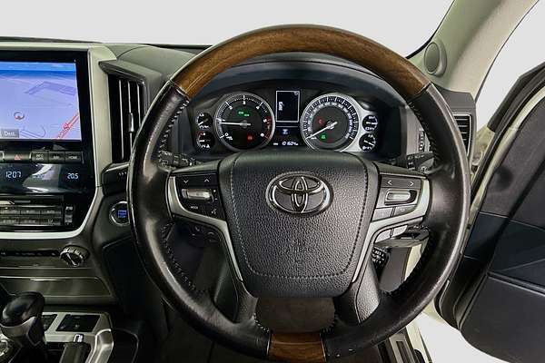 2021 Toyota Landcruiser Sahara VDJ200R