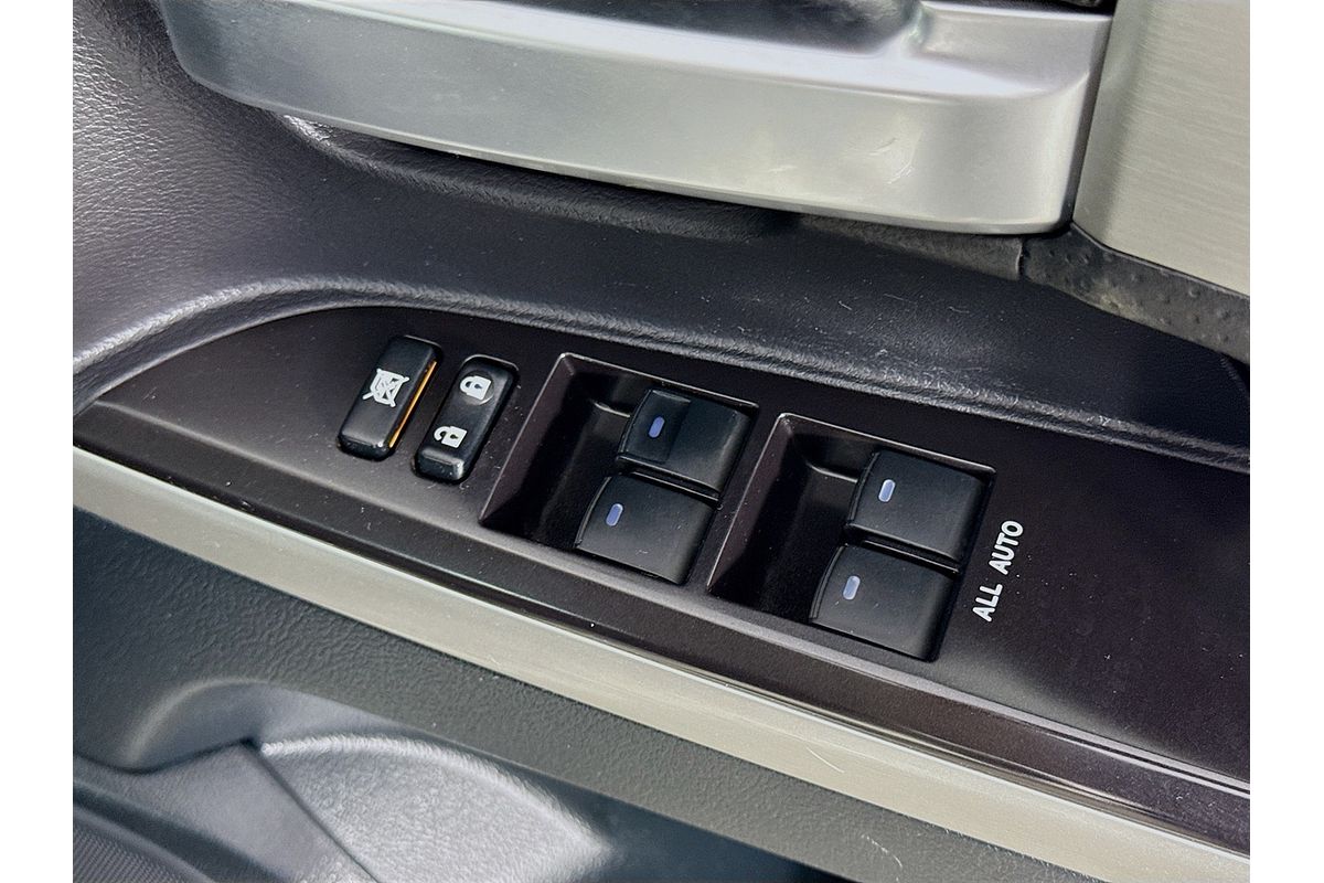 2021 Toyota Landcruiser Sahara VDJ200R