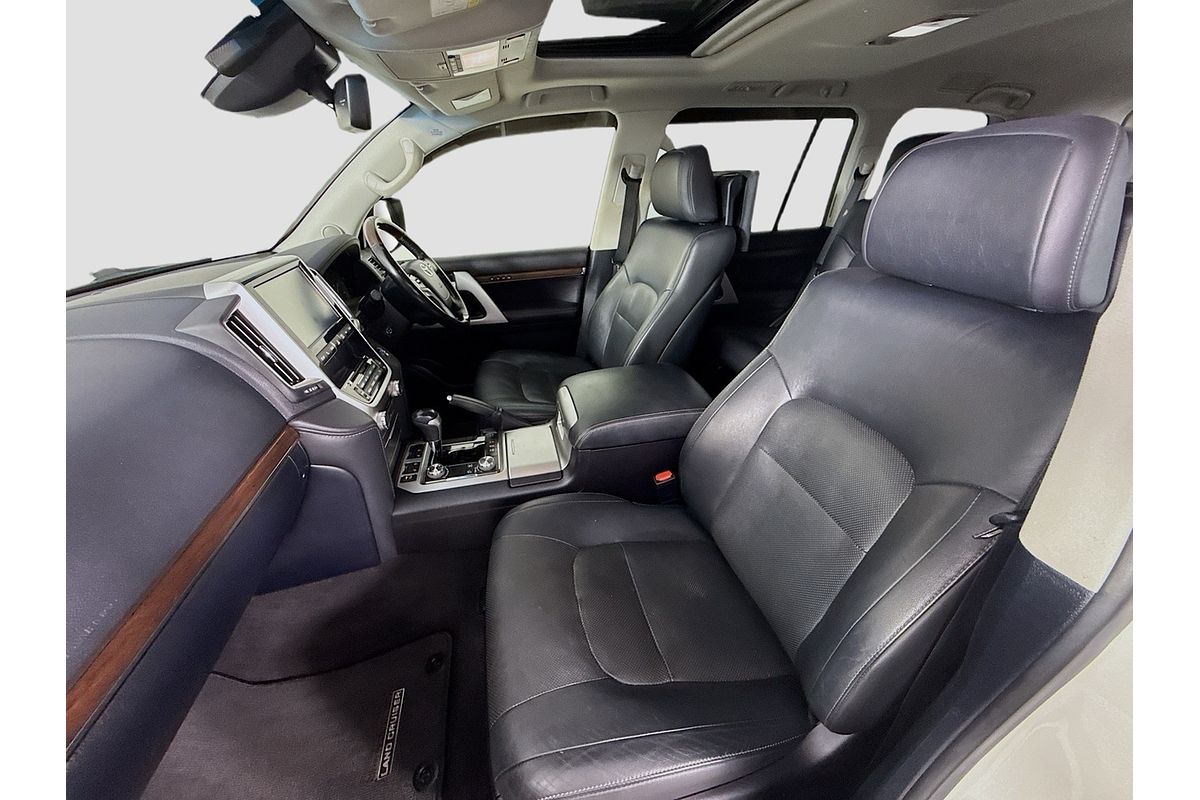 2021 Toyota Landcruiser Sahara VDJ200R