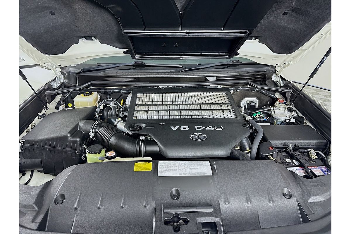 2021 Toyota Landcruiser Sahara VDJ200R