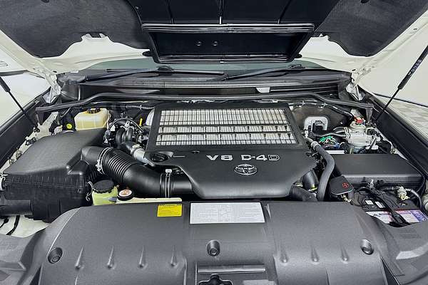 2021 Toyota Landcruiser Sahara VDJ200R