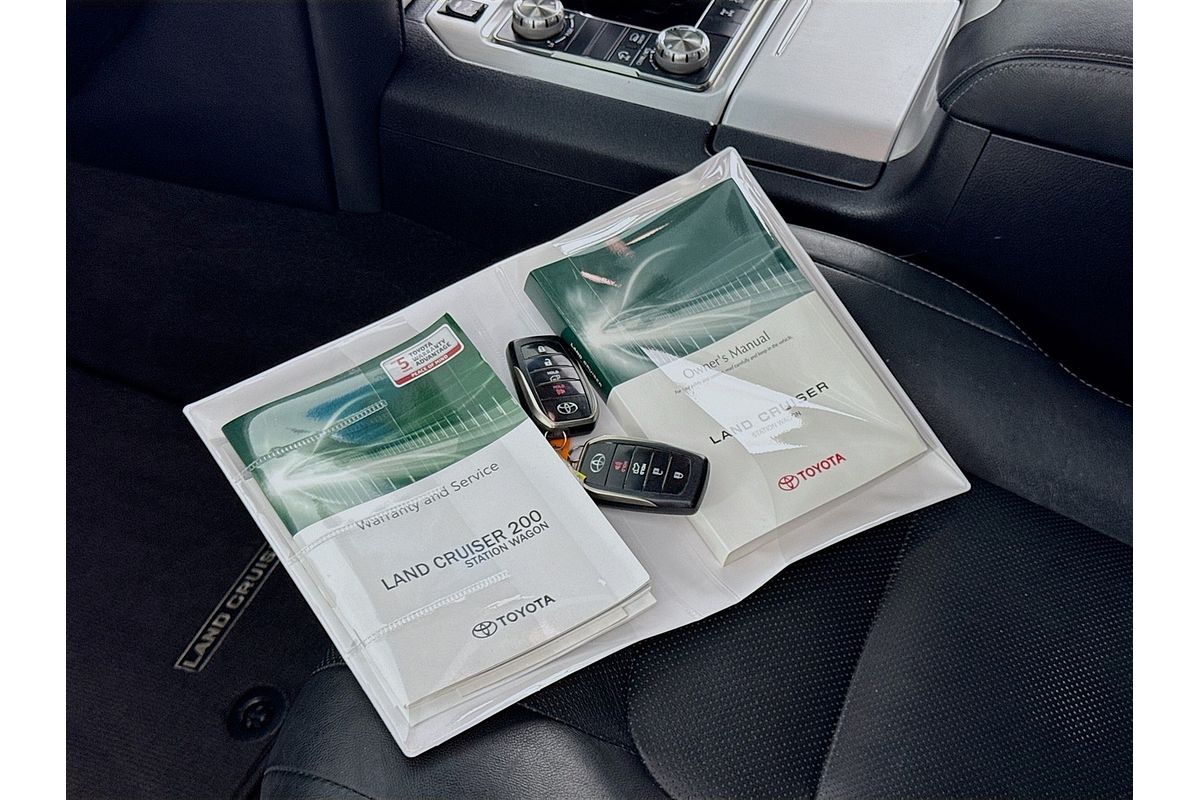 2021 Toyota Landcruiser Sahara VDJ200R