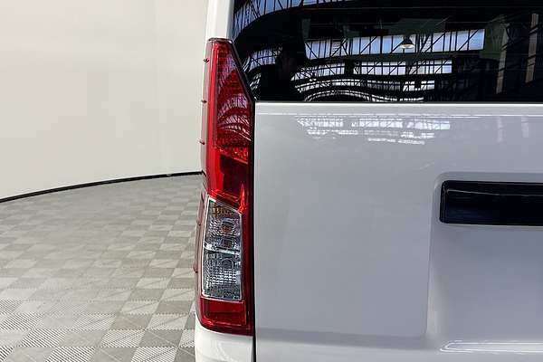 2022 Toyota Hiace GDH300R LWB