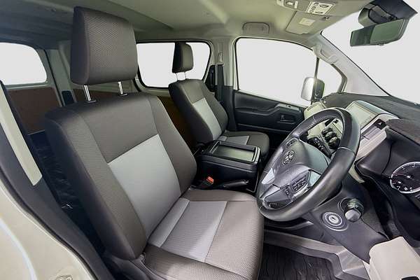 2022 Toyota Hiace GDH300R LWB