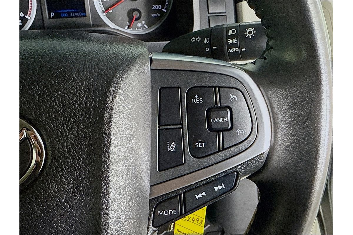 2022 Toyota Hiace GDH300R LWB