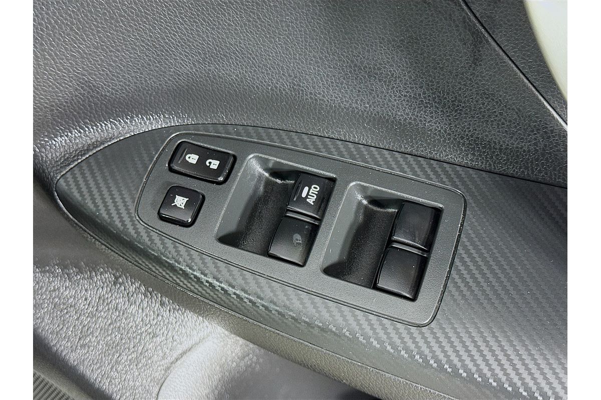 2024 Mitsubishi Eclipse Cross ES YB