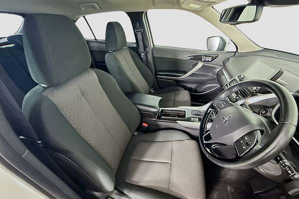 2024 Mitsubishi Eclipse Cross LS YB