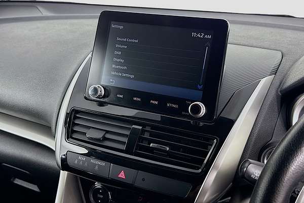 2024 Mitsubishi Eclipse Cross LS YB