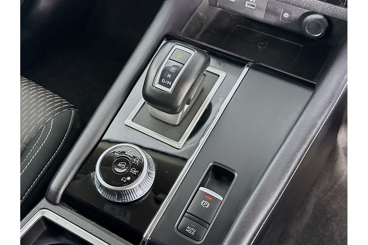 2024 Mitsubishi Outlander LS ZM