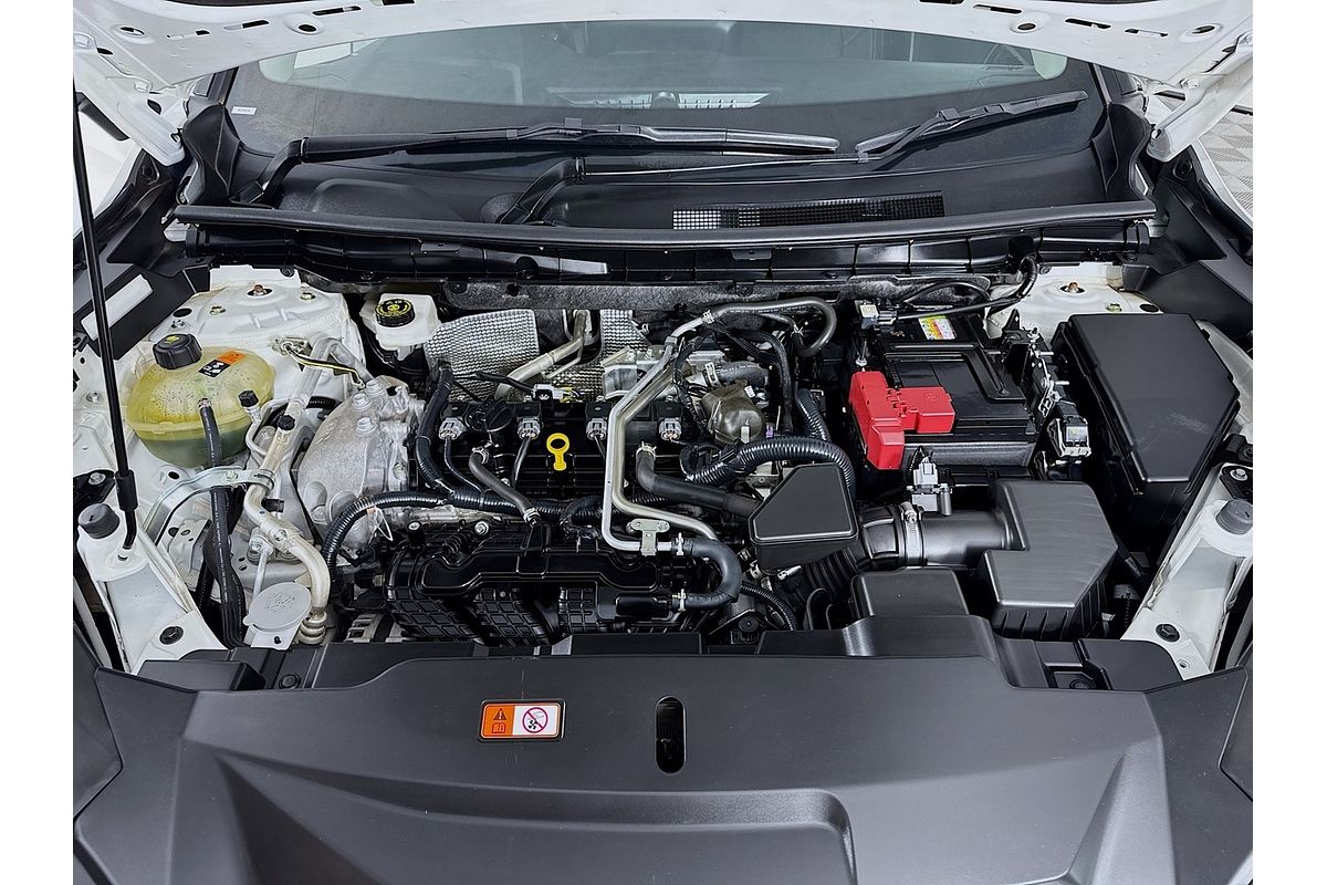 2024 Mitsubishi Outlander LS ZM