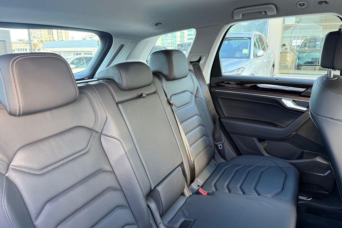 2024 Volkswagen Touareg 170TDI RC