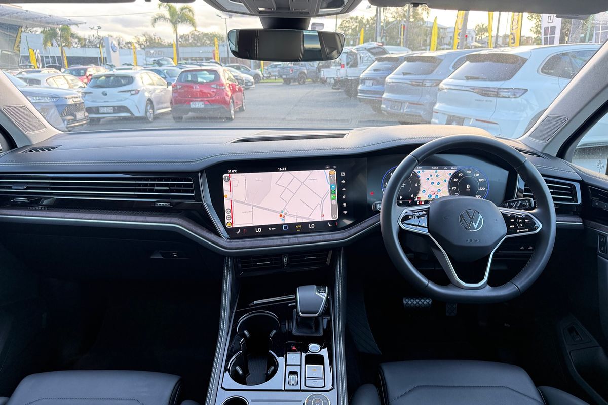 2024 Volkswagen Touareg 170TDI RC