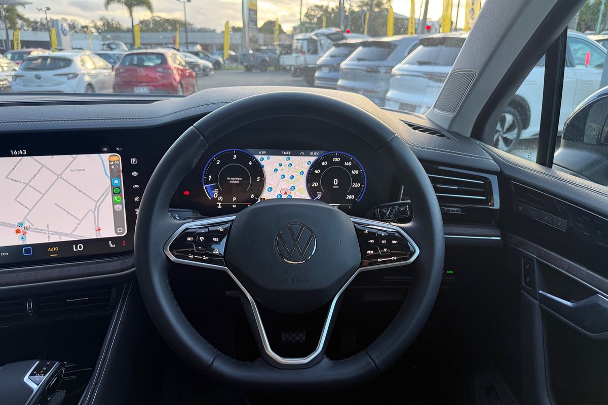 2024 Volkswagen Touareg 170TDI RC