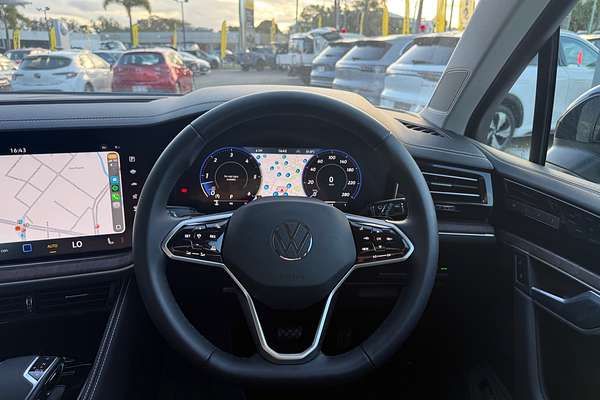 2024 Volkswagen Touareg 170TDI RC