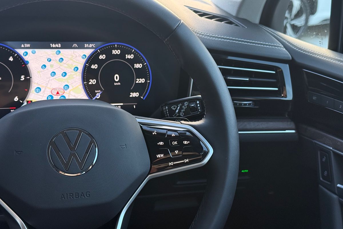 2024 Volkswagen Touareg 170TDI RC