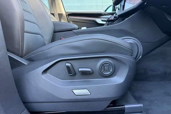 2024 Volkswagen Touareg 170TDI RC