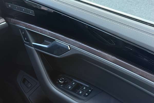 2024 Volkswagen Touareg 170TDI RC