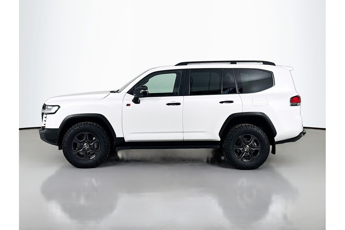 2024 Toyota Landcruiser GR Sport FJA300R