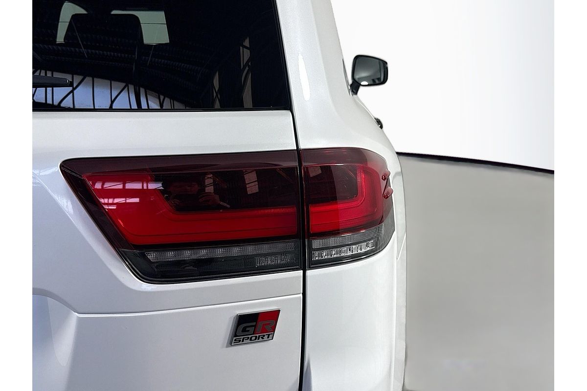 2024 Toyota Landcruiser GR Sport FJA300R