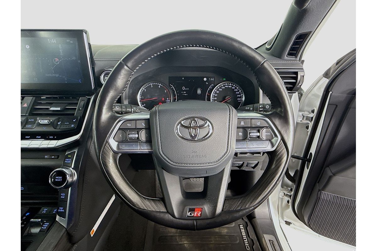 2024 Toyota Landcruiser GR Sport FJA300R