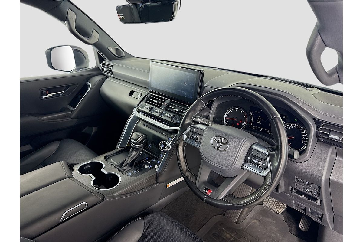 2024 Toyota Landcruiser GR Sport FJA300R