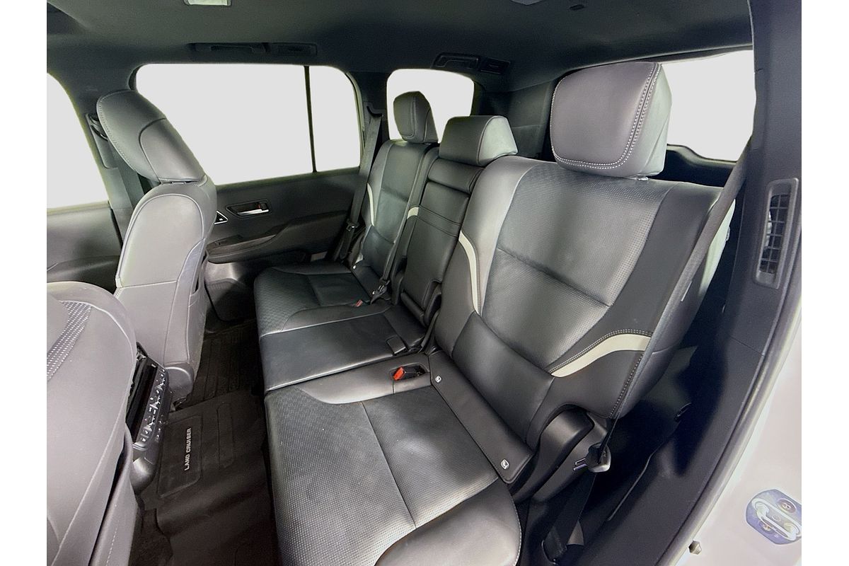 2024 Toyota Landcruiser GR Sport FJA300R