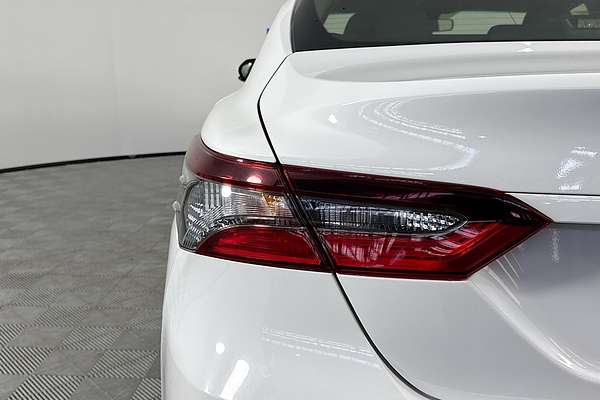 2021 Toyota Camry Ascent AXVH70R