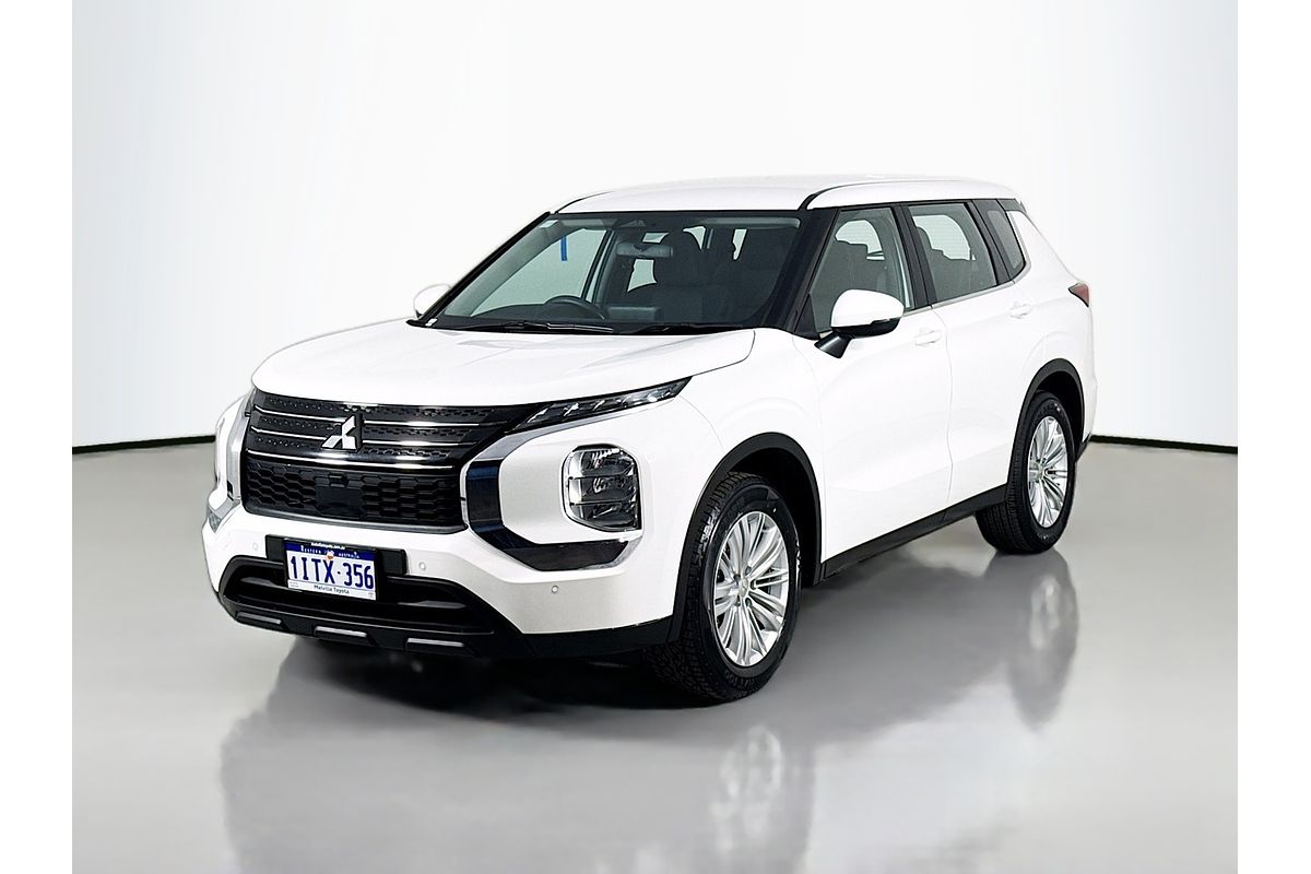 2024 Mitsubishi Outlander ES ZM