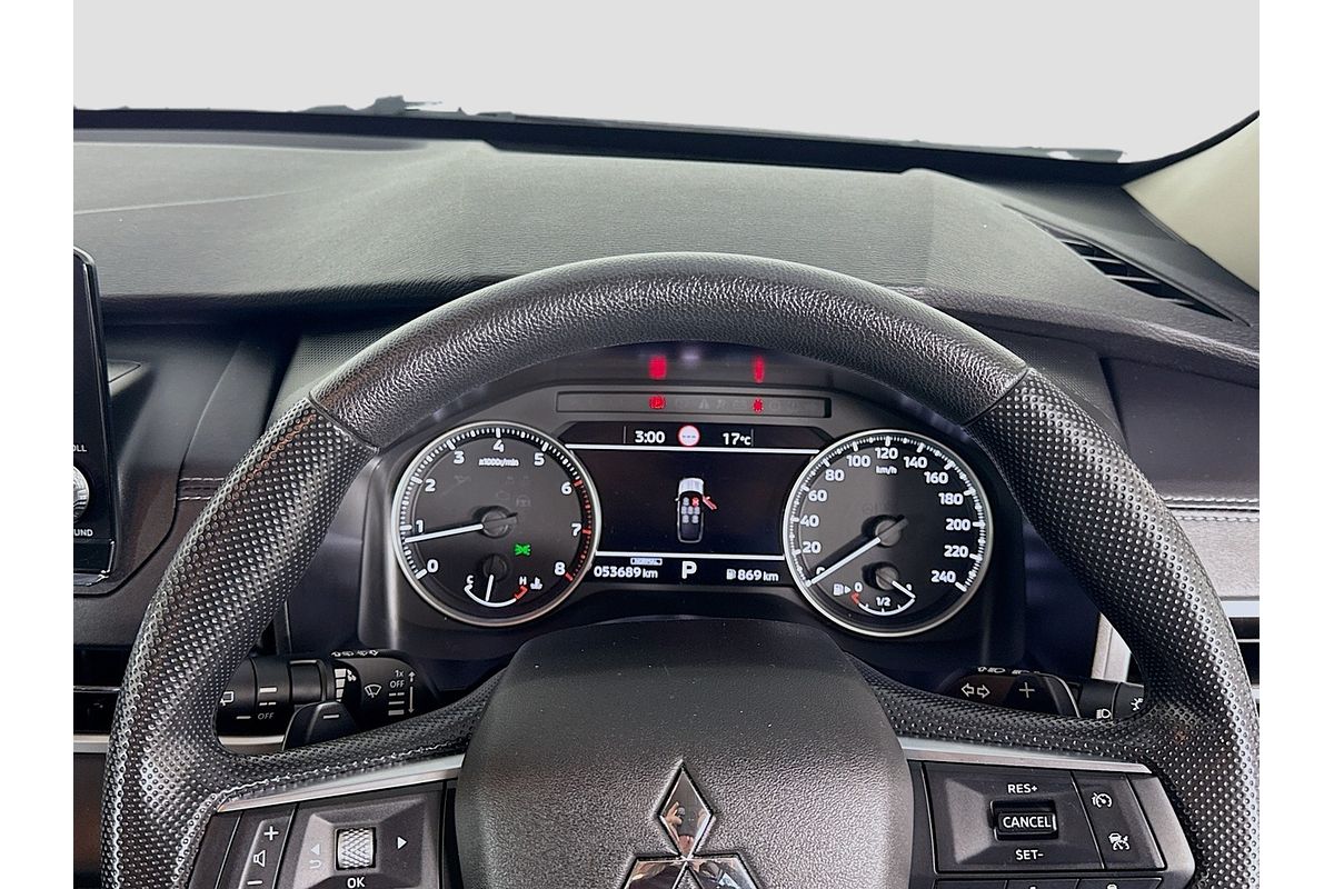 2024 Mitsubishi Outlander ES ZM