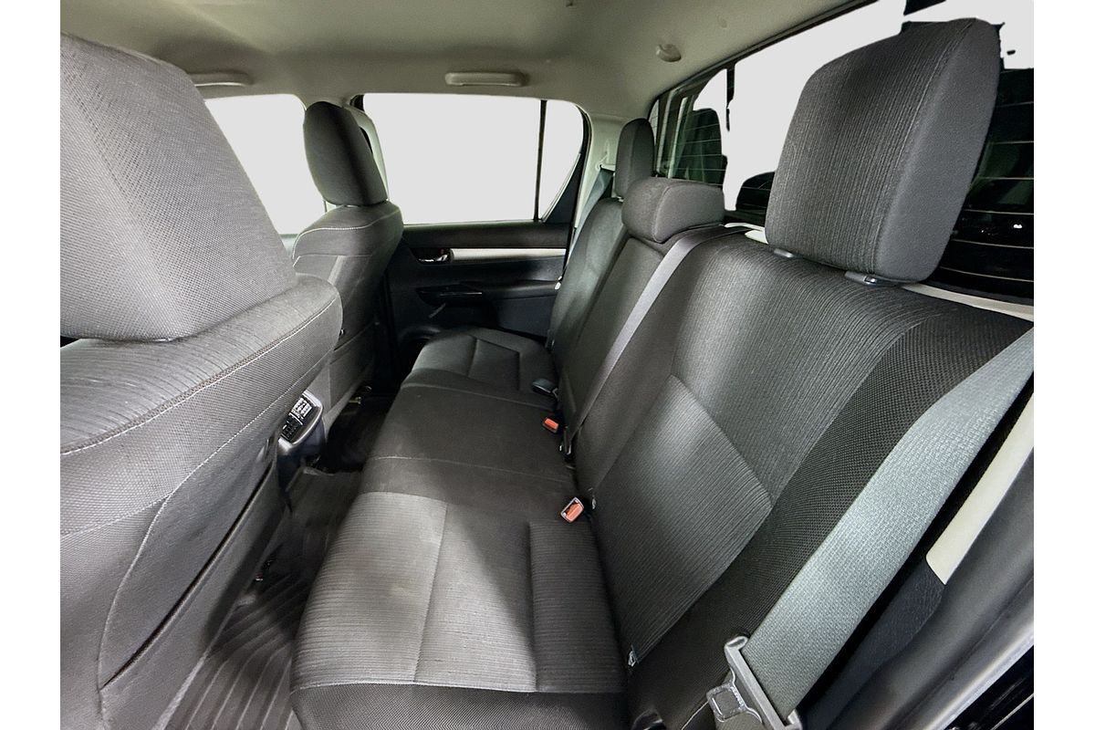 2021 Toyota Hilux SR5 GUN126R 4X4