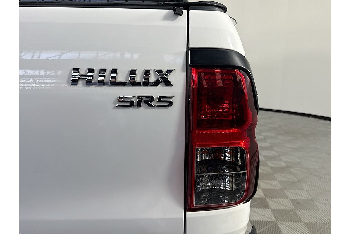 2017 Toyota Hilux SR5 GUN126R 4X4