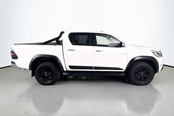 2017 Toyota Hilux SR5 GUN126R 4X4