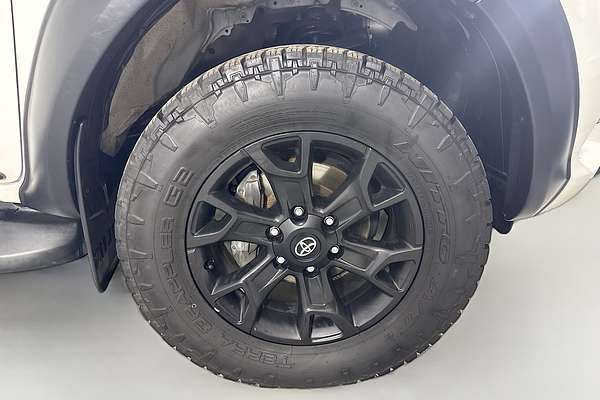 2017 Toyota Hilux SR5 GUN126R 4X4