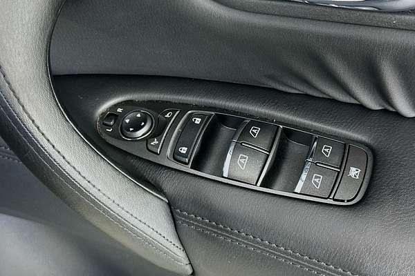 2023 Nissan Patrol Ti-L Y62