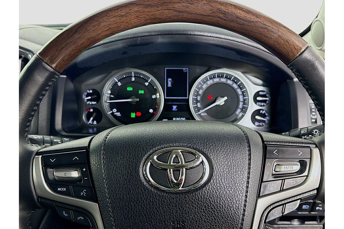 2018 Toyota Landcruiser Sahara VDJ200R