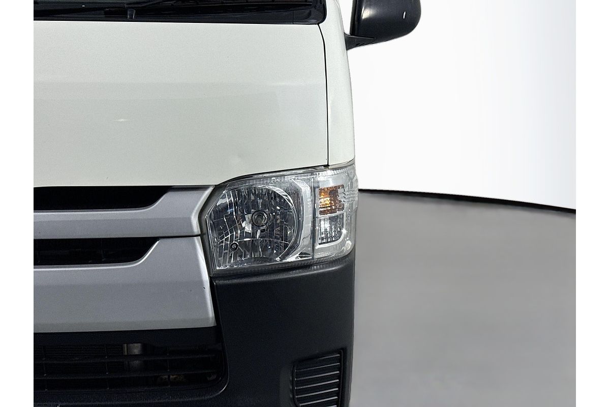 2018 Toyota Hiace TRH201R LWB