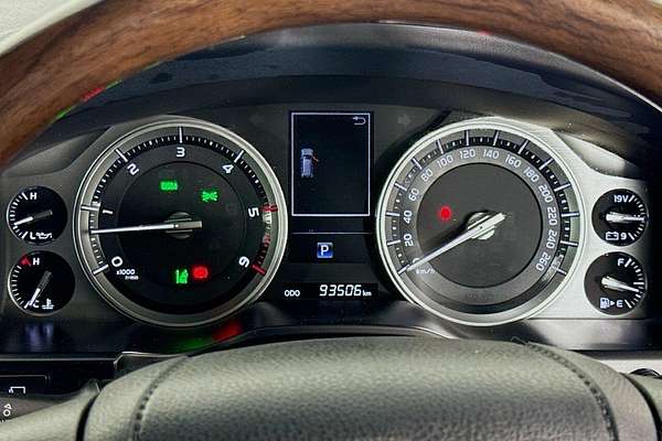 2018 Toyota Landcruiser Sahara VDJ200R