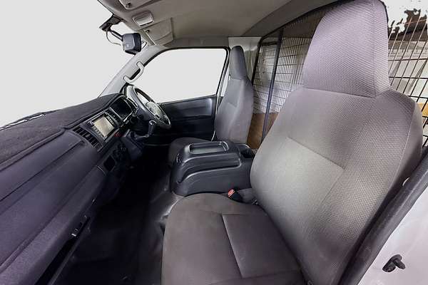 2018 Toyota Hiace TRH201R LWB