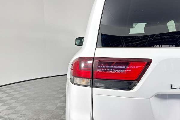 2024 Toyota Landcruiser GXL FJA300R