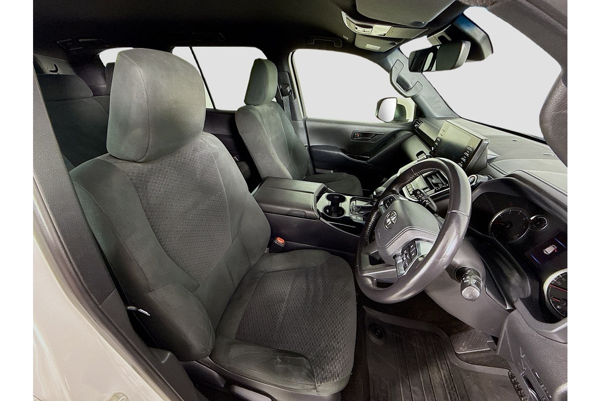 2024 Toyota Landcruiser GXL FJA300R