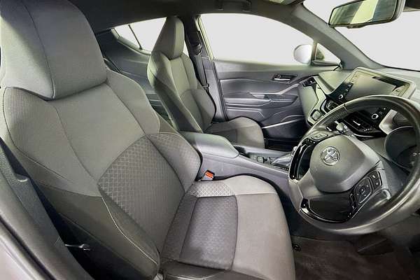 2023 Toyota C-HR GXL NGX10R