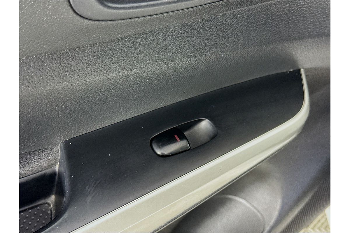 2017 Nissan Navara RX D23 Series 2 Rear Wheel Drive